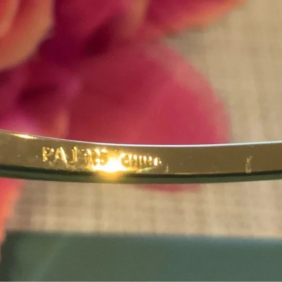 ♥️BRAND NEW ♥️18k gold over silver bracelet with diamonds. exquisite and elegant - Picture 7 of 9